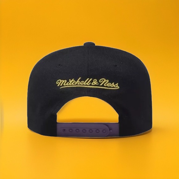 Mitchell & Ness NBA Draft Los Angeles Lakers Black Pro Snapback Cap - Picture 2 of 4